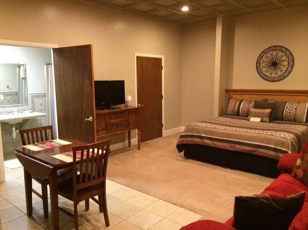 Heritage Inn Artesia Extérieur photo