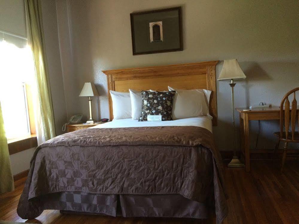 Heritage Inn Artesia Extérieur photo